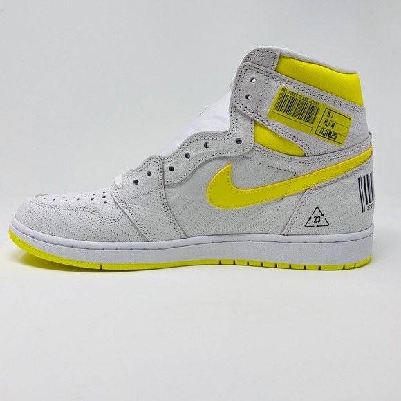 Jordan 1 Retro High OG “First Class Flight” - Picture 6 of 8